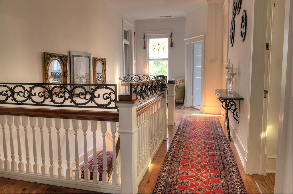 The Jackie O' House Bed And Breakfast Колумбус Экстерьер фото
